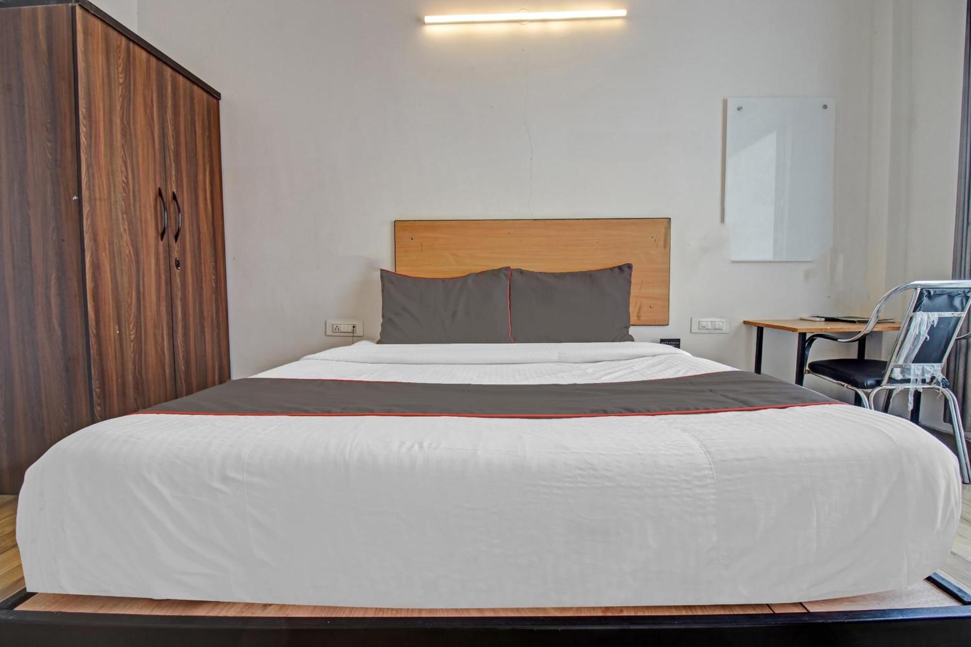 Super Townhouse Kachnar House Vikas Nagar Hotel Hasanganj Екстериор снимка