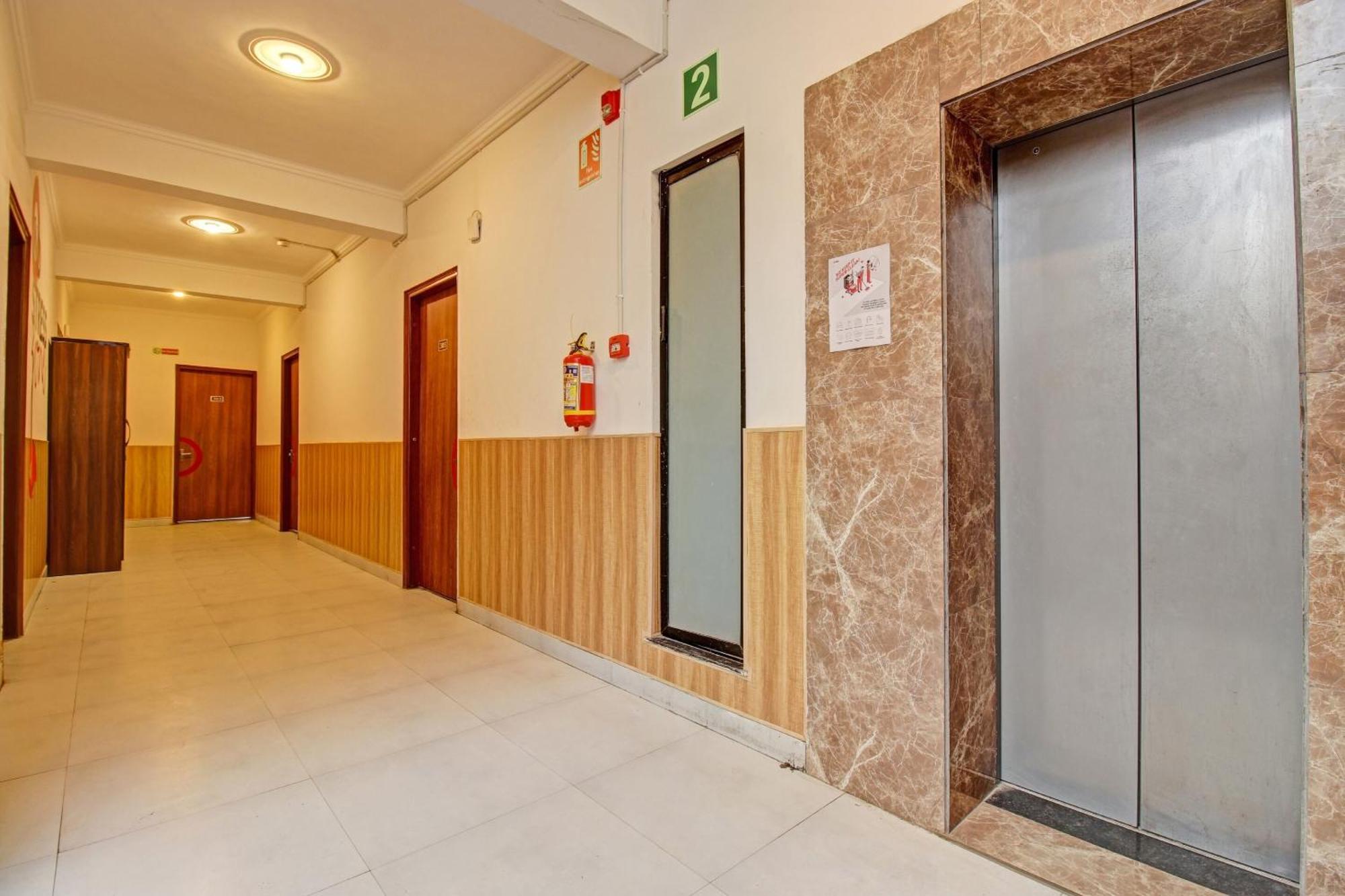 Super Townhouse Kachnar House Vikas Nagar Hotel Hasanganj Екстериор снимка